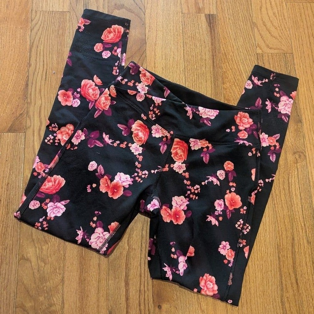 PINK Size Small Cozy Black with Floral Print Leggings Lounge Athleisure